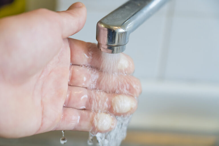 Hygienefragen in Klinik und Praxis – Standardmassnahmen mit hoher Qualität – man muss sie nur einhalten